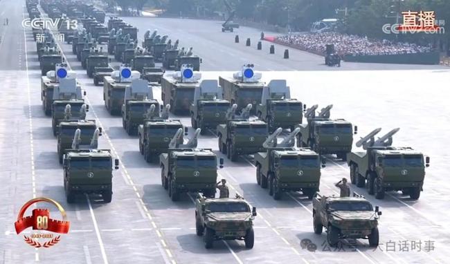 九三阅兵多款尖兵利器首次集中出场 国产现役主战装备大放异彩